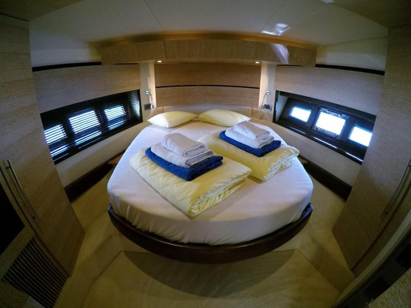 Azimut 47, picture 21