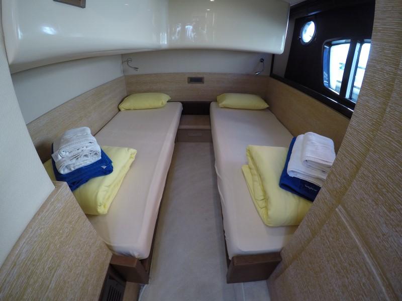 Azimut 47, picture 19