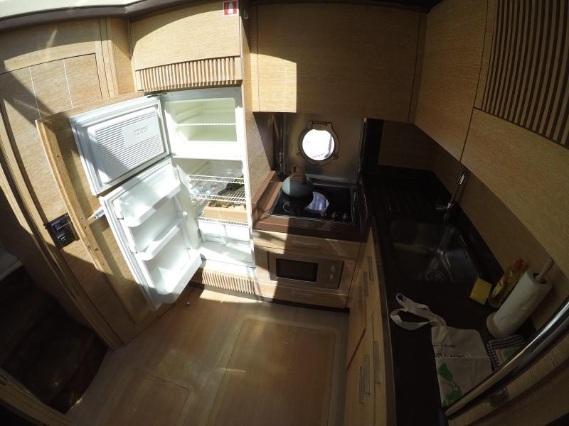 Azimut 47, picture 17