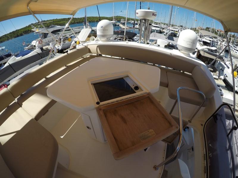 Azimut 47, picture 7