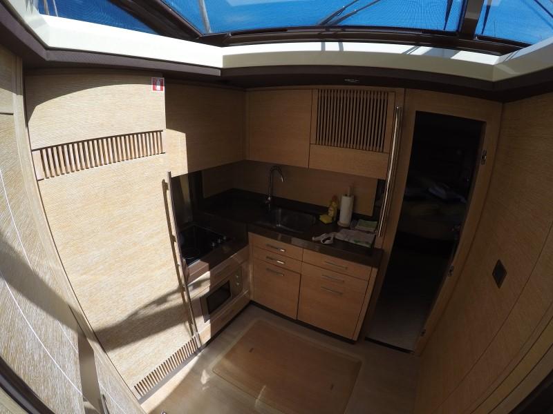 Azimut 47, picture 16