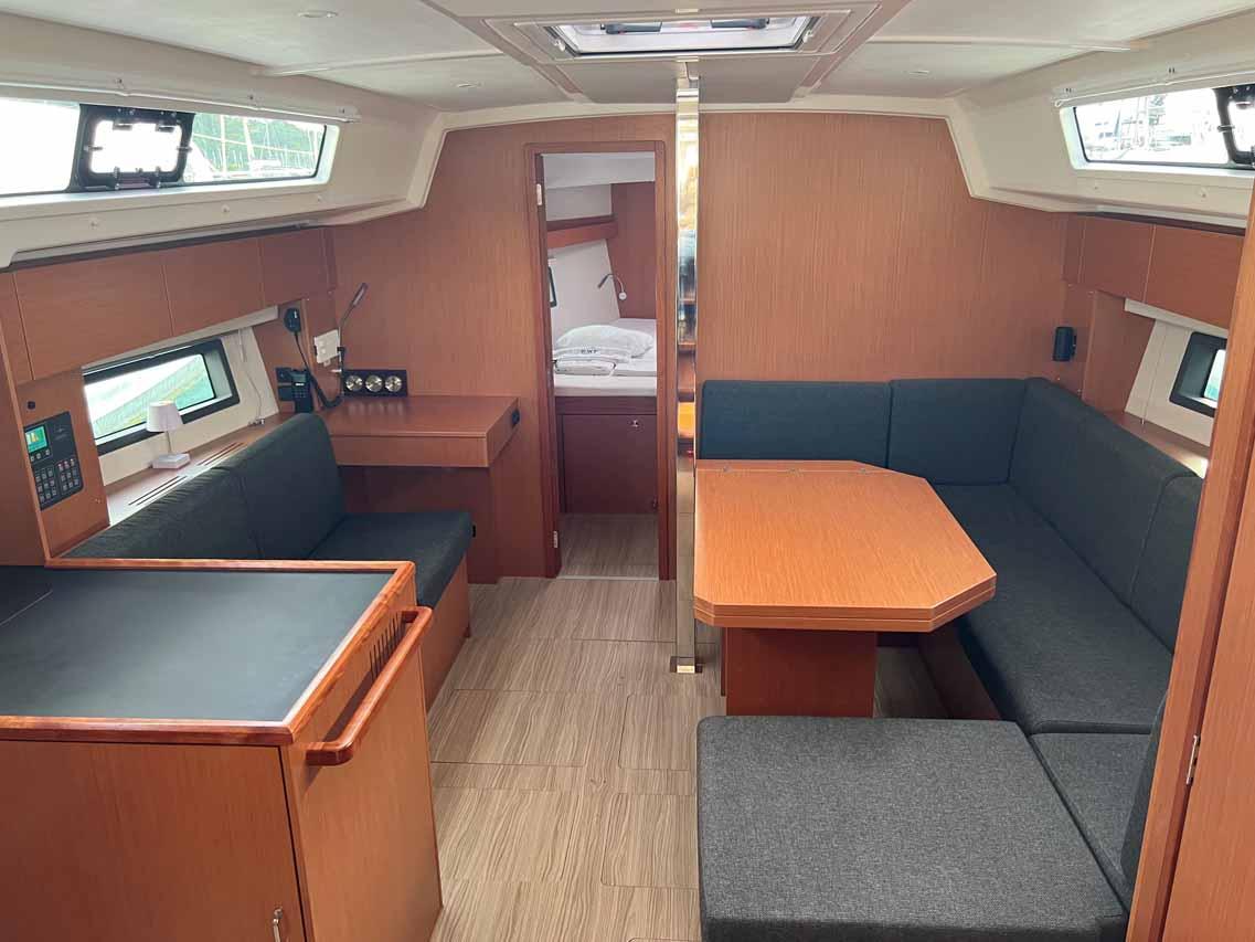 Bavaria C42, picture 9