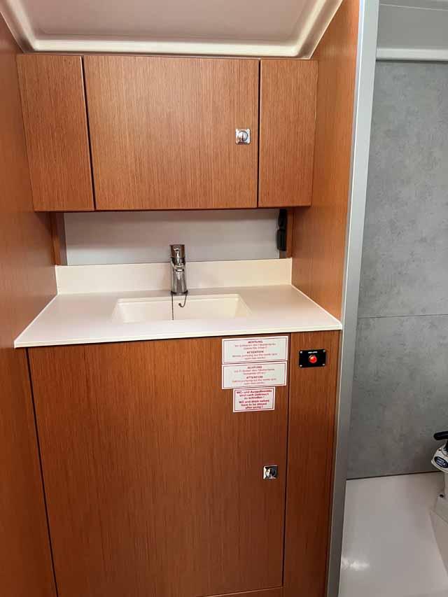 Bavaria C42, picture 15