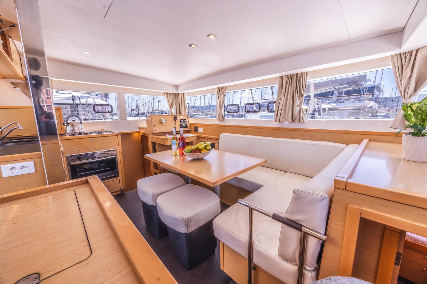 Lagoon 39 - 4 + 2 cab., picture 12