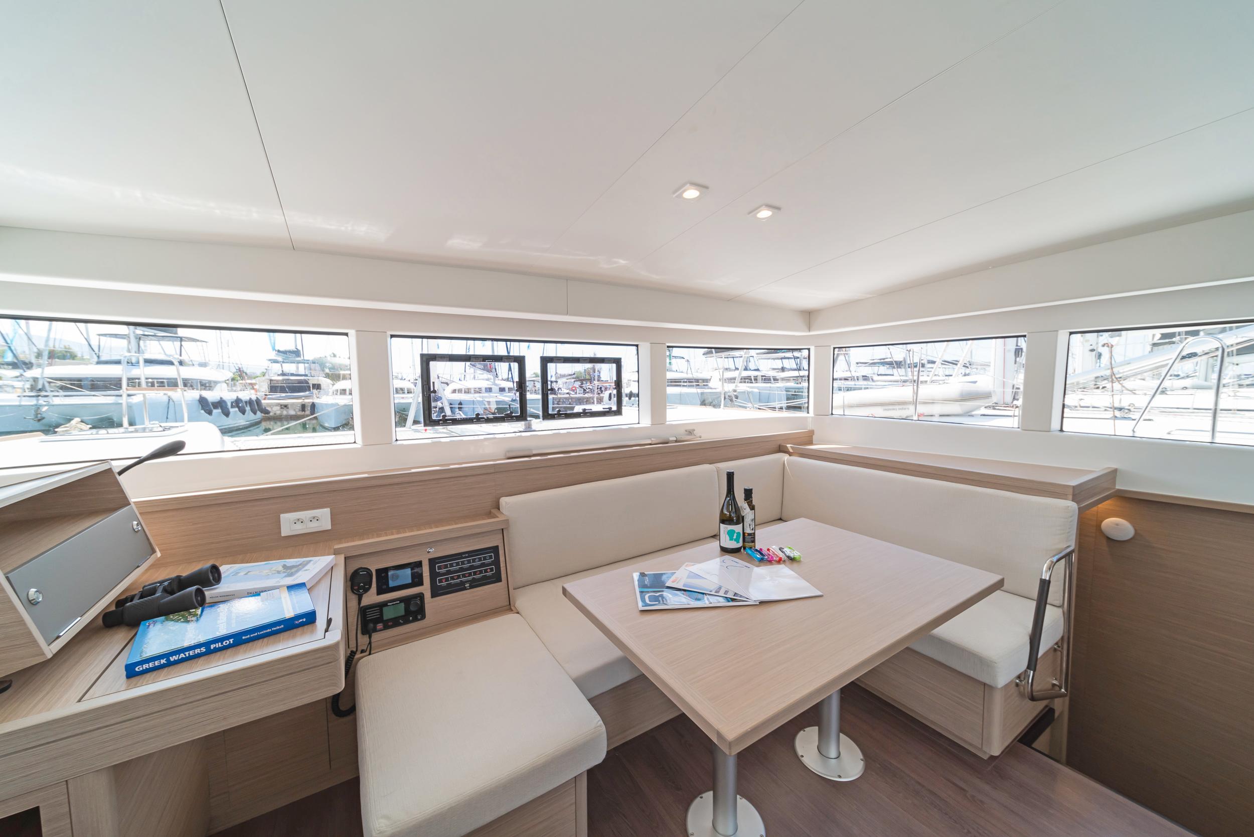 Lagoon 40 - 4 + 2 cab, picture 10