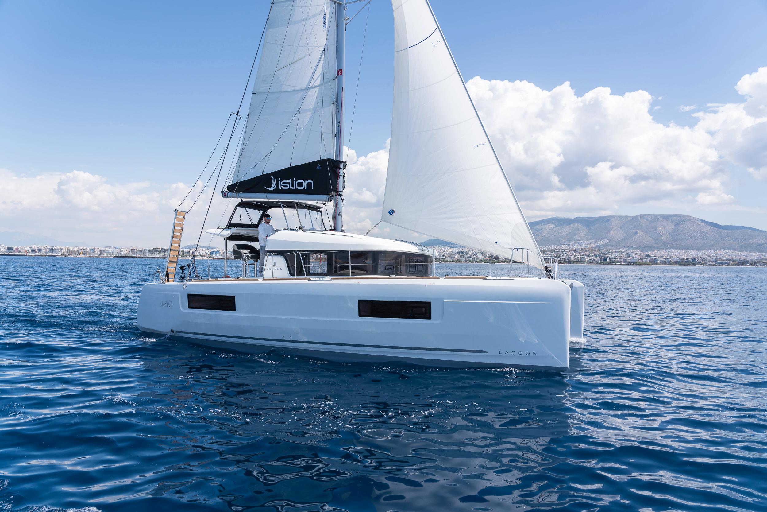 Lagoon 40 - 4 + 2 cab, picture 20