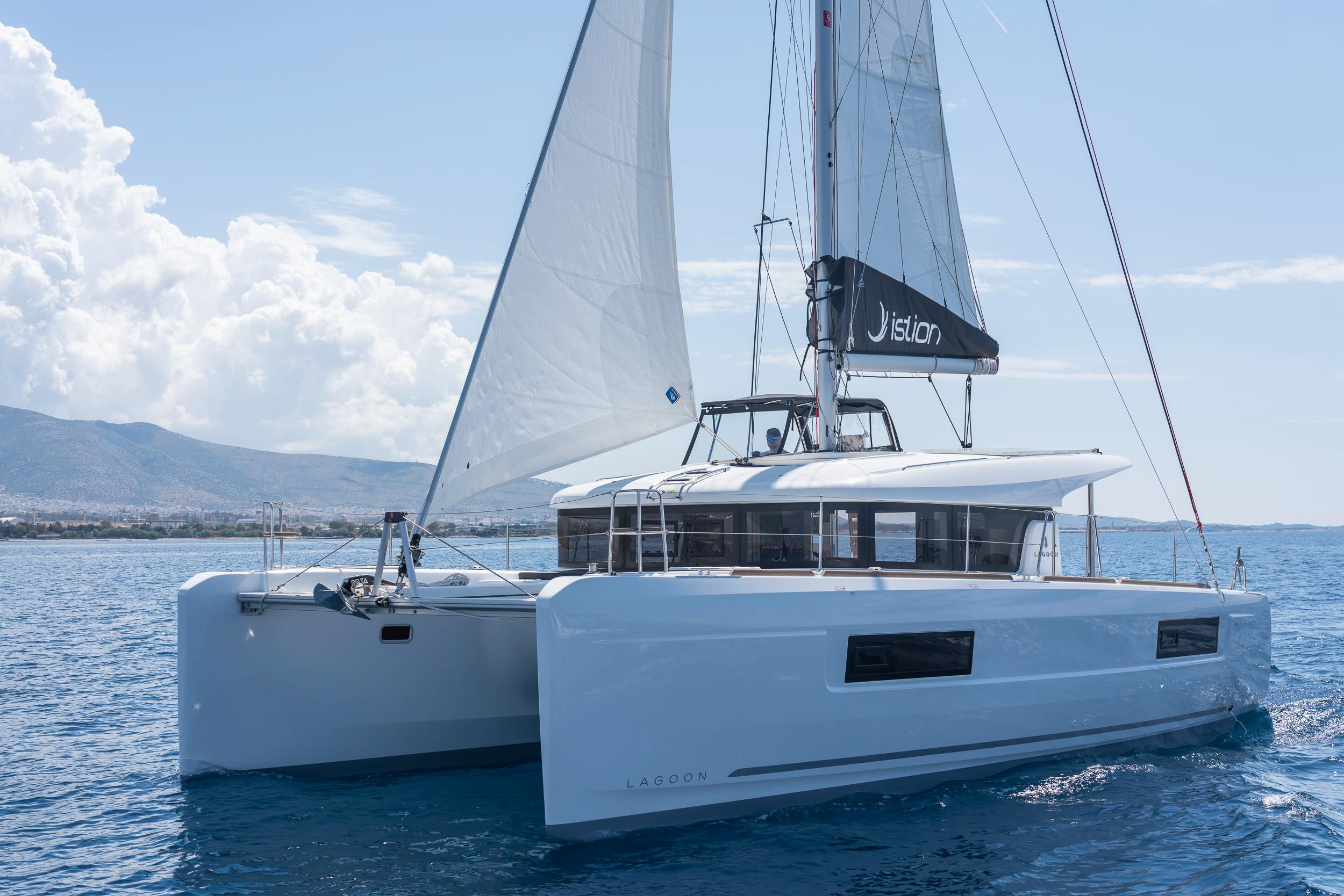 Lagoon 40 - 4 + 2 cab, picture 22