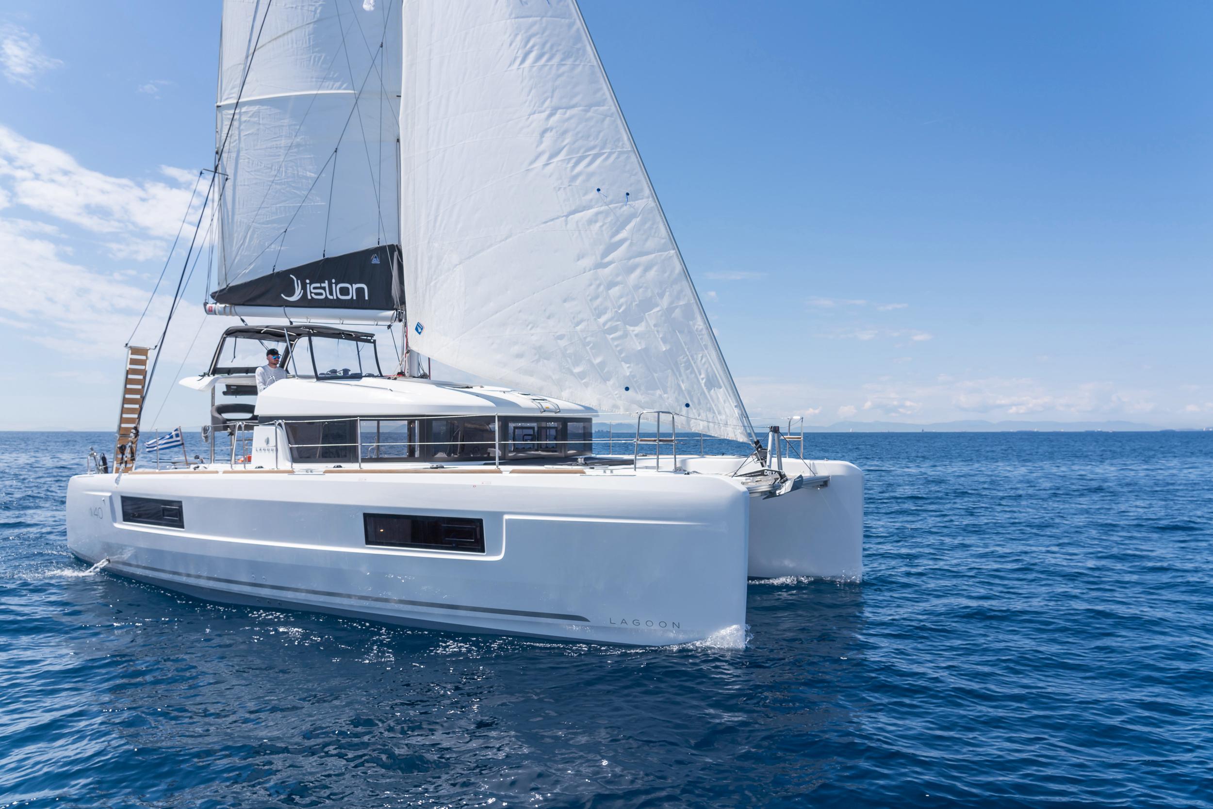 Lagoon 40 - 4 + 2 cab, picture 21