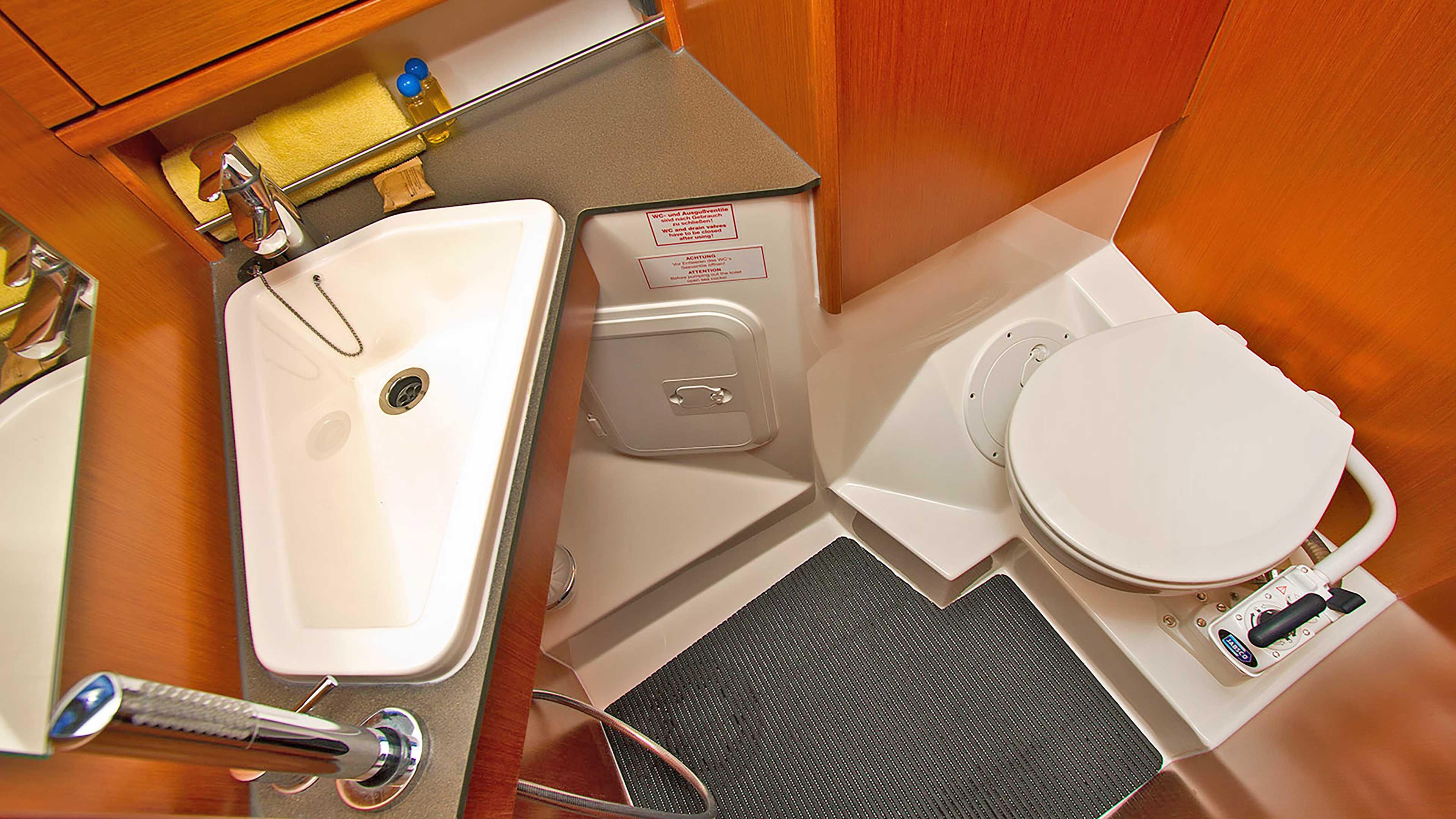 Bavaria Cruiser 34, picture 17