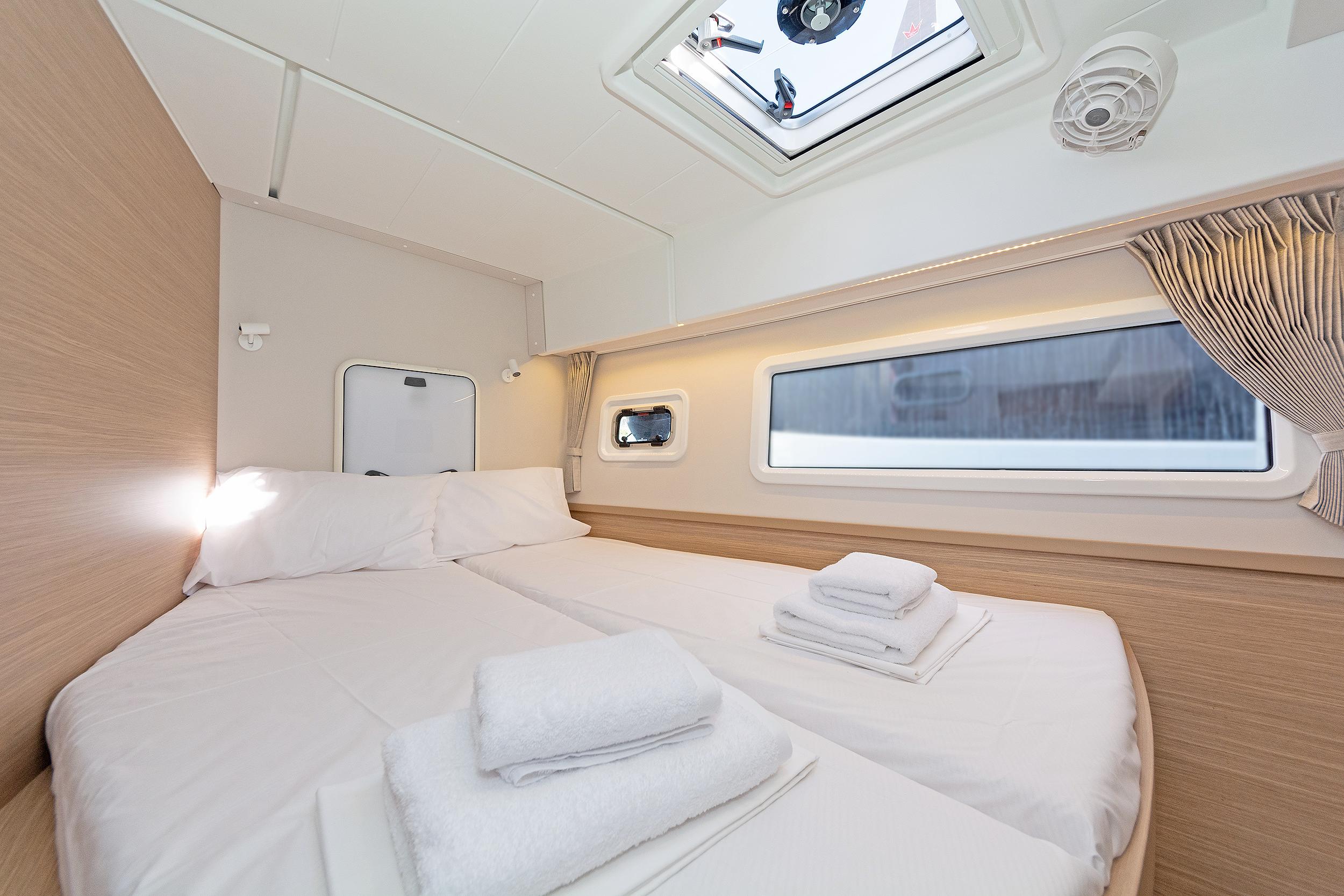 Lagoon 42 - 4 + 2 cab., picture 12