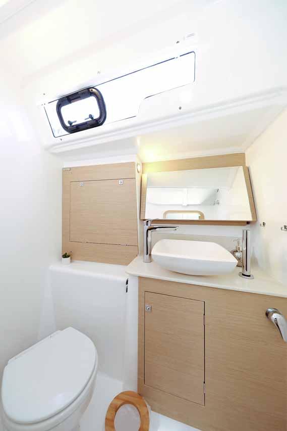 Dufour 390, picture 28