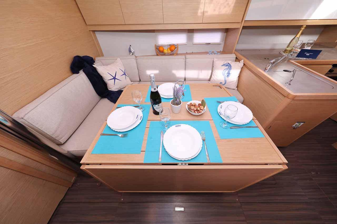 Dufour 390, picture 12