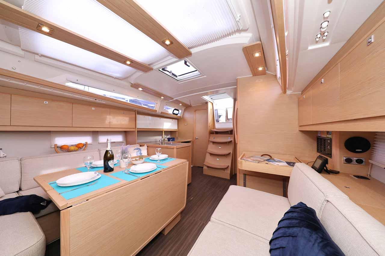 Dufour 390, picture 15