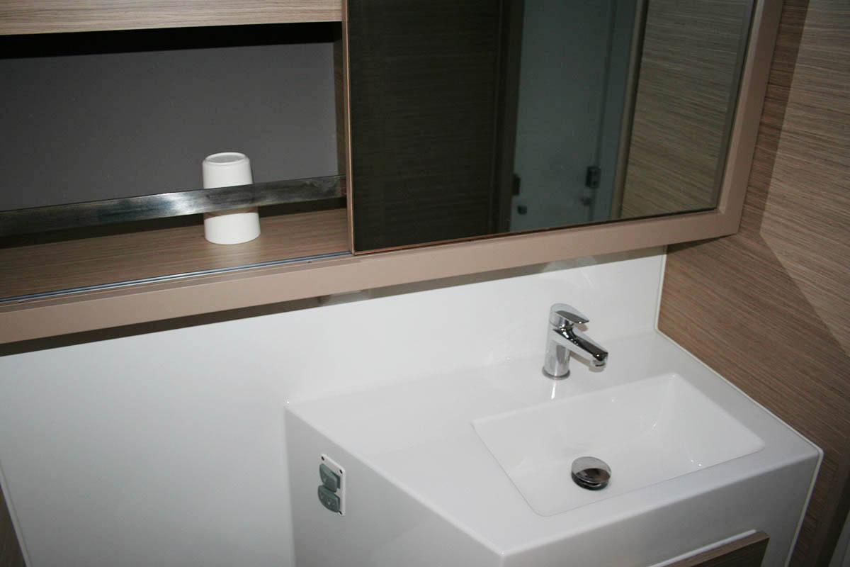 Lagoon 42 - 4 + 2 cab., picture 30