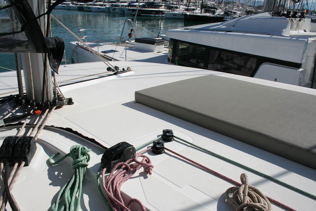 Lagoon 42 - 4 + 2 cab., picture 11