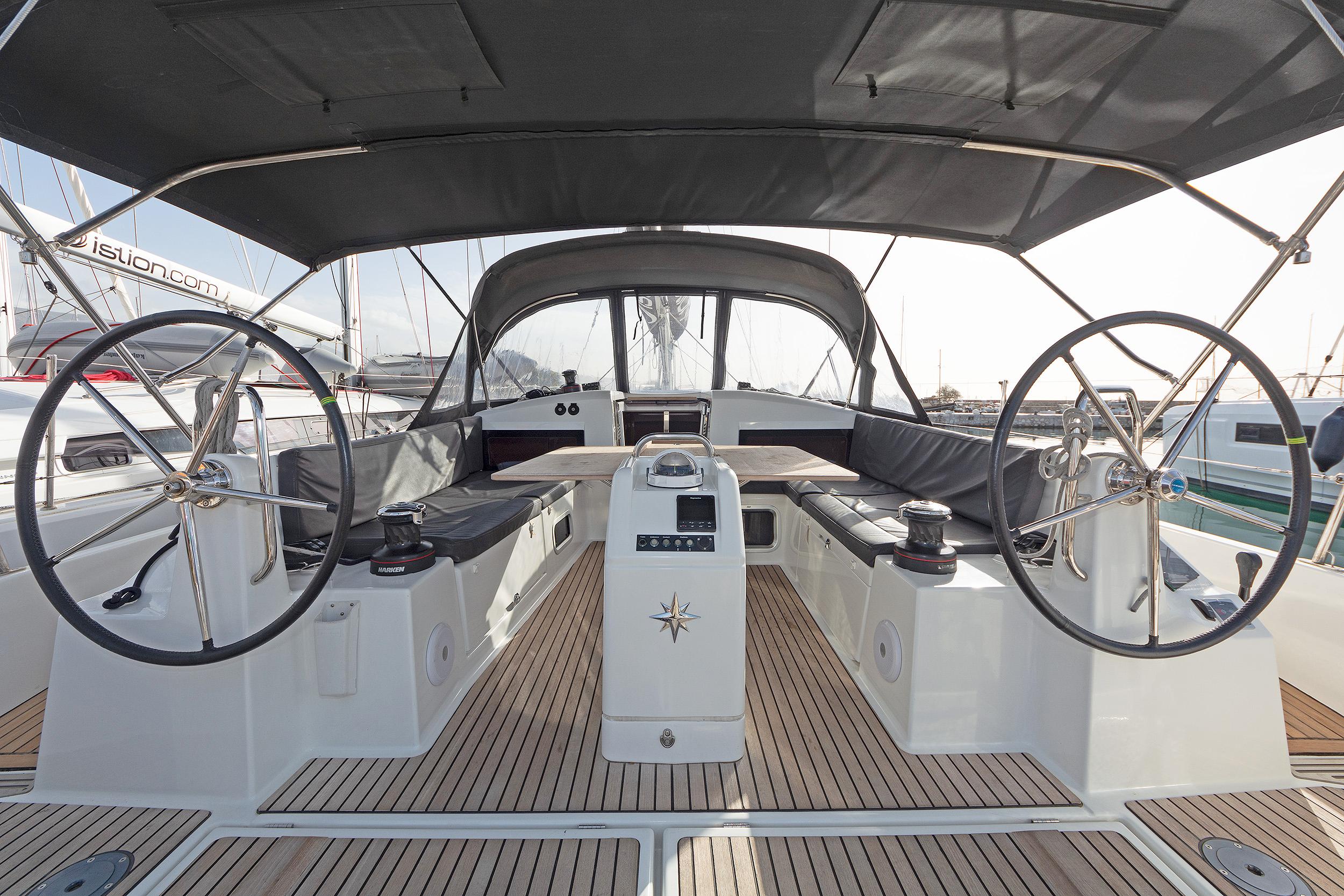 Sun Odyssey 440 - 4 cab., picture 10