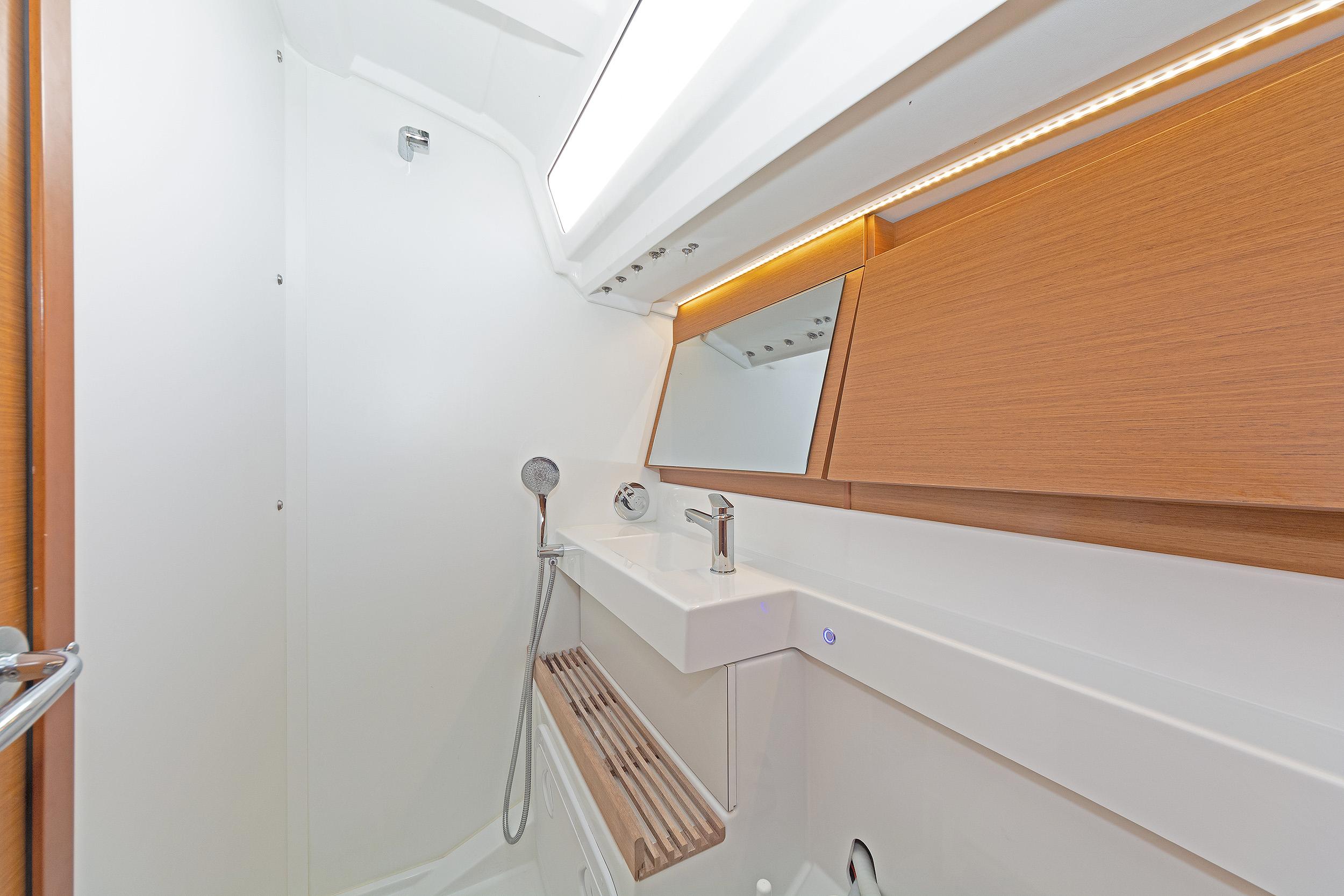 Sun Odyssey 440 - 4 cab., picture 6