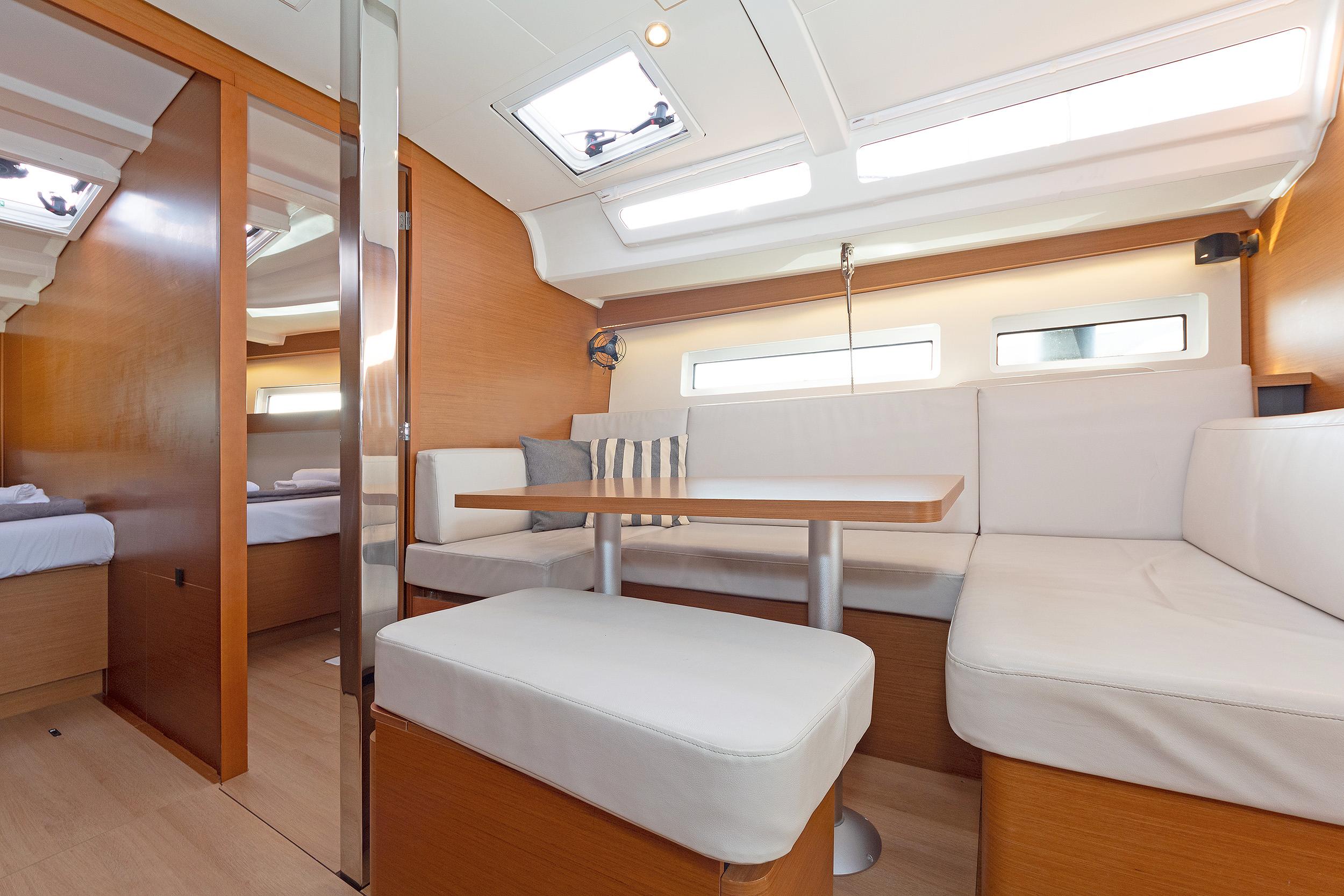 Sun Odyssey 440 - 4 cab., picture 9