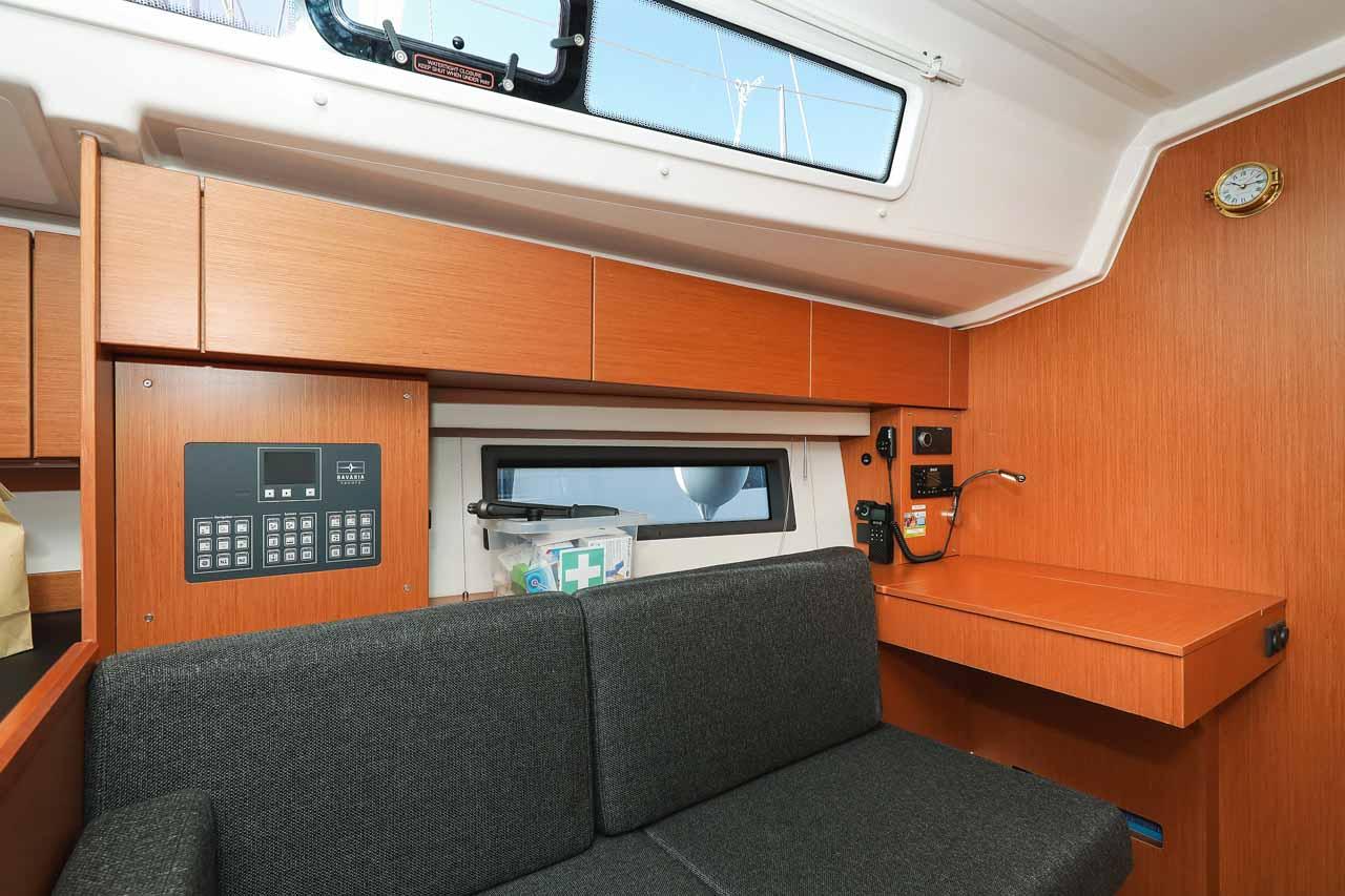 Bavaria C42, picture 13