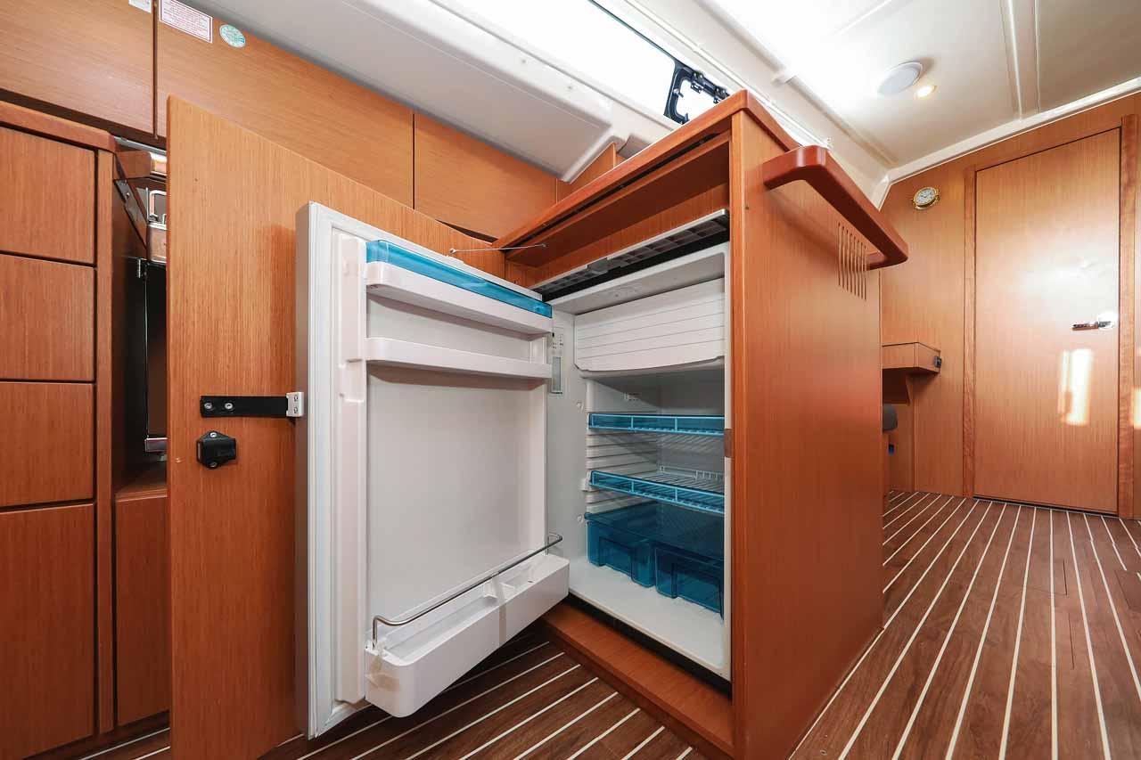 Bavaria C42, picture 17