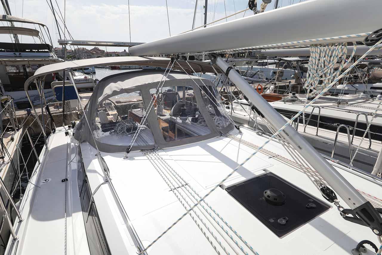Bavaria C42, picture 5