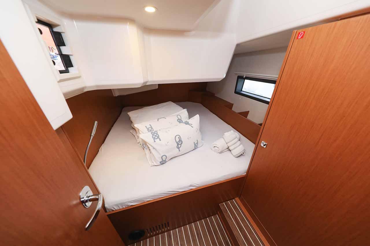 Bavaria C42, picture 23