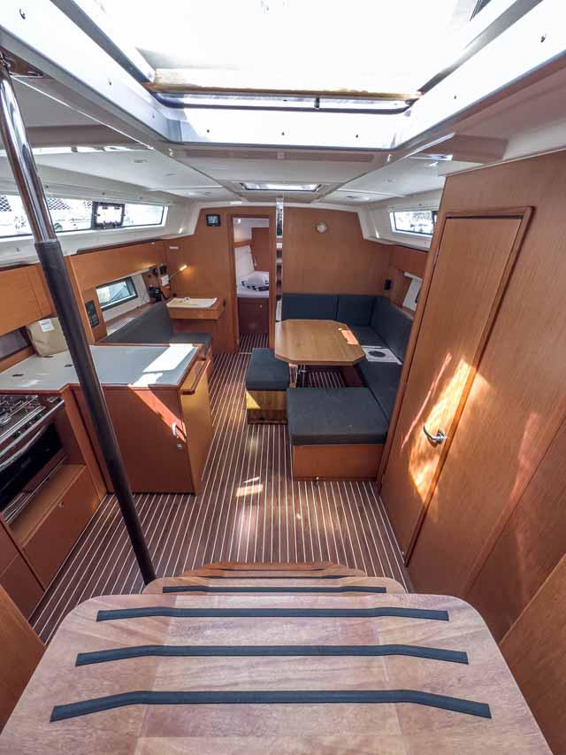 Bavaria C42, picture 8