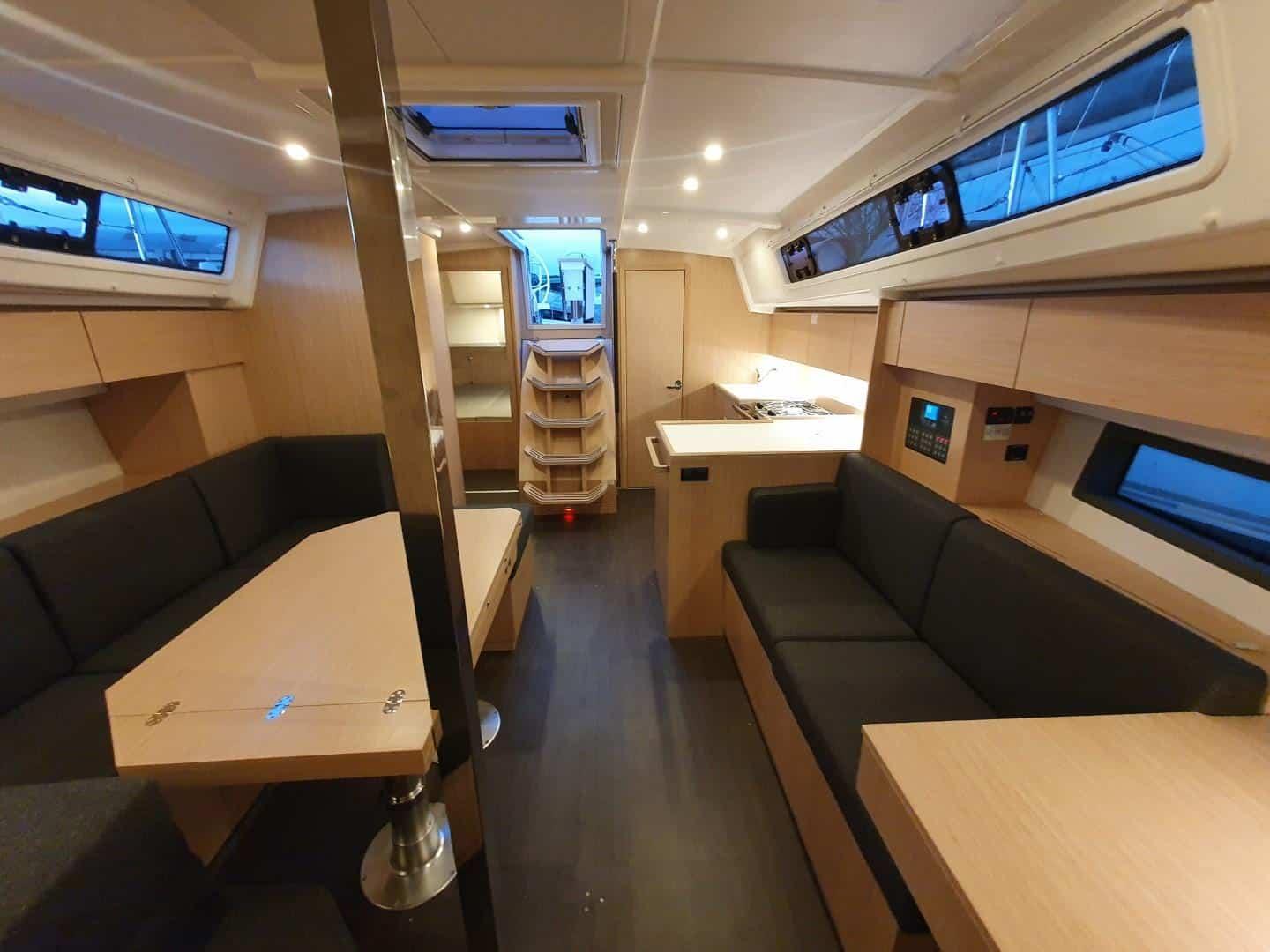Bavaria C42, picture 5