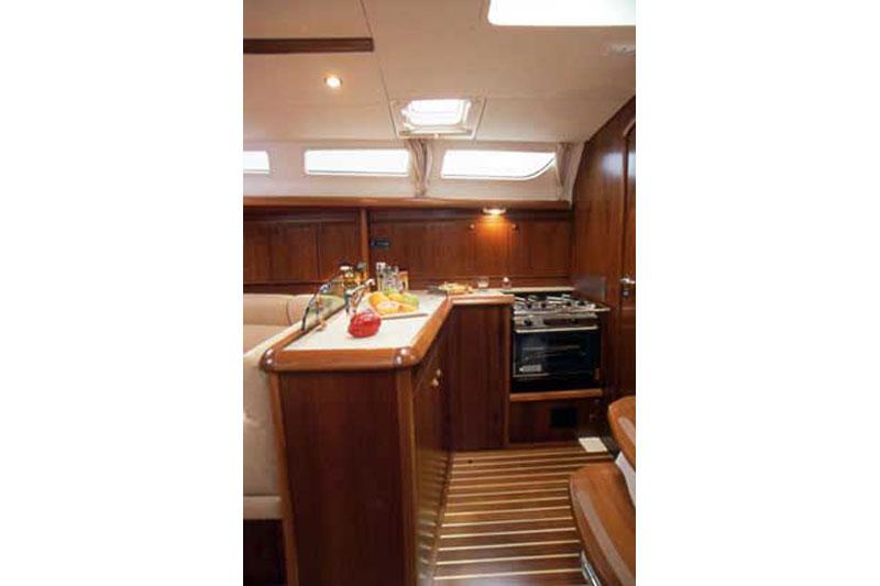 Sun Odyssey 40.3, picture 7