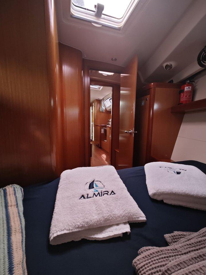 Oceanis 43 Family - 4 cab., picture 13