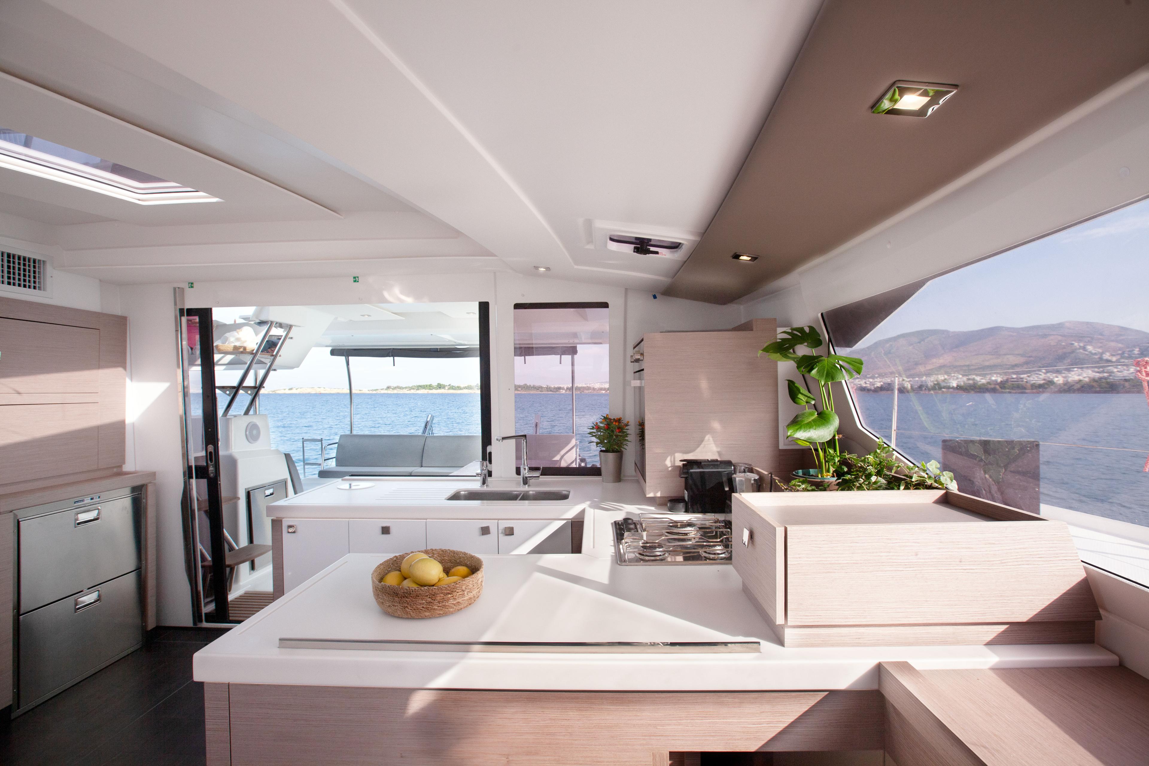 Fountaine Pajot Astrea 42 - 4 + 2 cab., picture 10