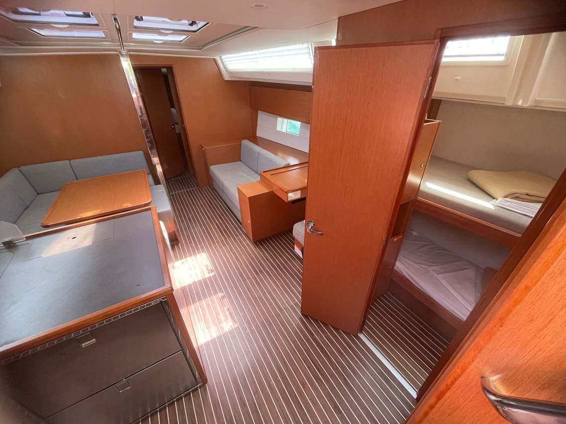 Bavaria C50 Holiday - 5 cab., picture 5