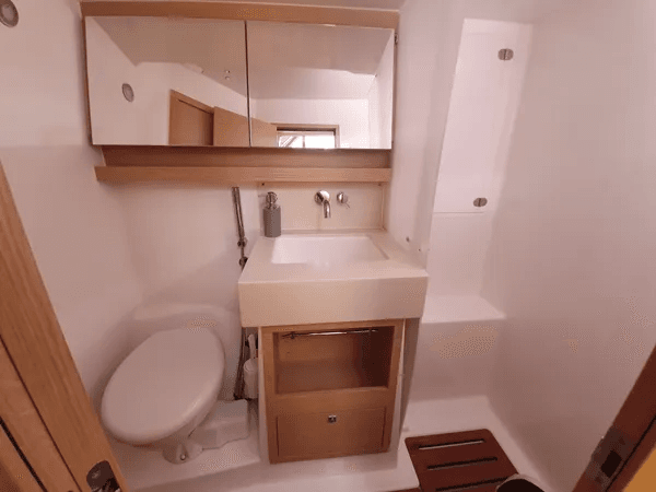 Dufour 530 - 5 + 1 cab., picture 13