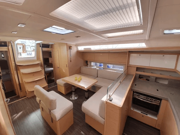 Dufour 530 - 5 + 1 cab., picture 7
