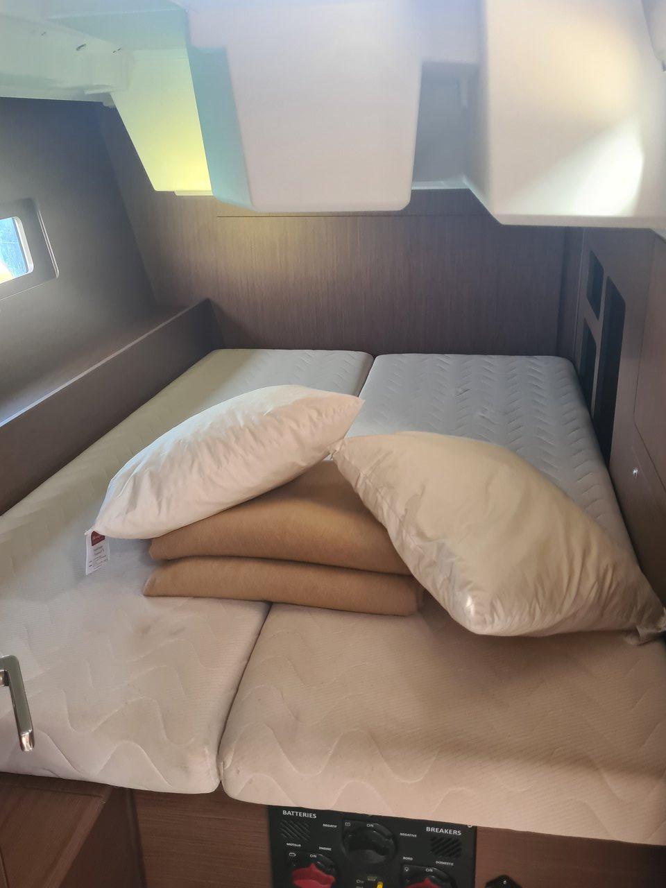 Oceanis 46.1 Performance Line - 3 cab., picture 7