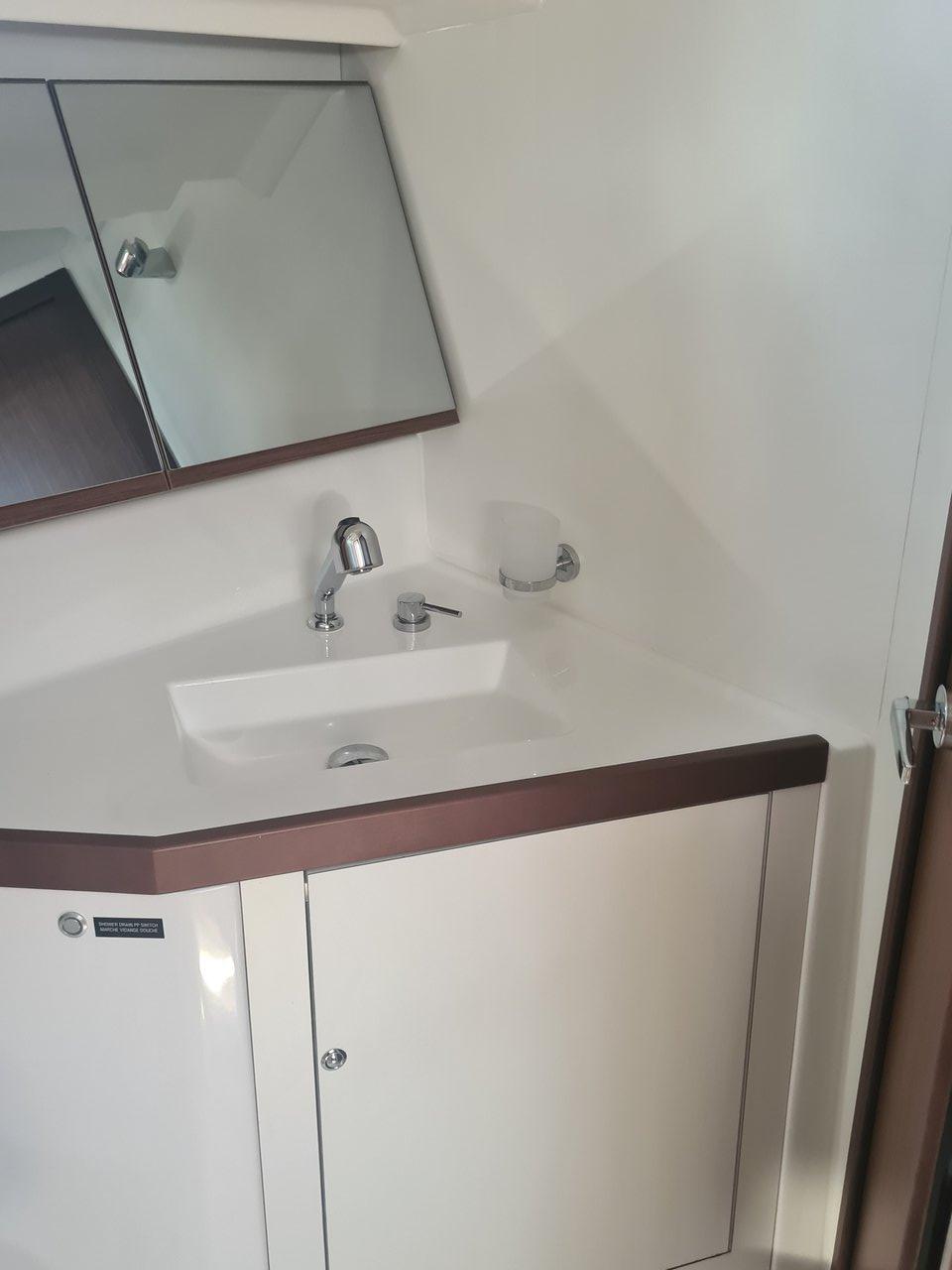 Oceanis 46.1 Performance Line - 3 cab., picture 11