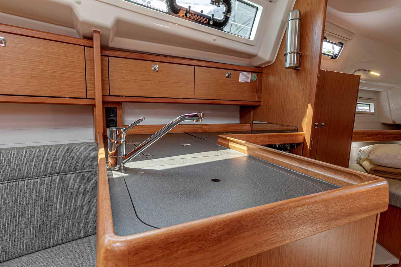 Bavaria Cruiser 34, picture 13