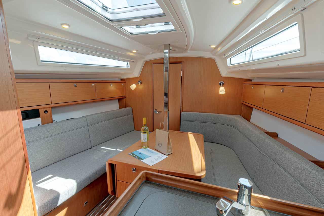 Bavaria Cruiser 34, picture 10