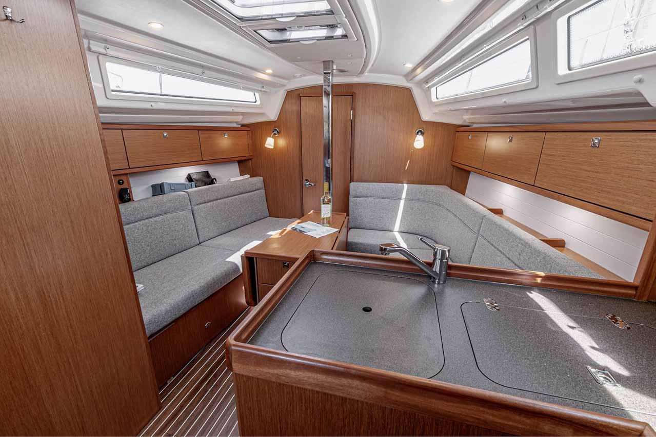 Bavaria Cruiser 34, picture 9