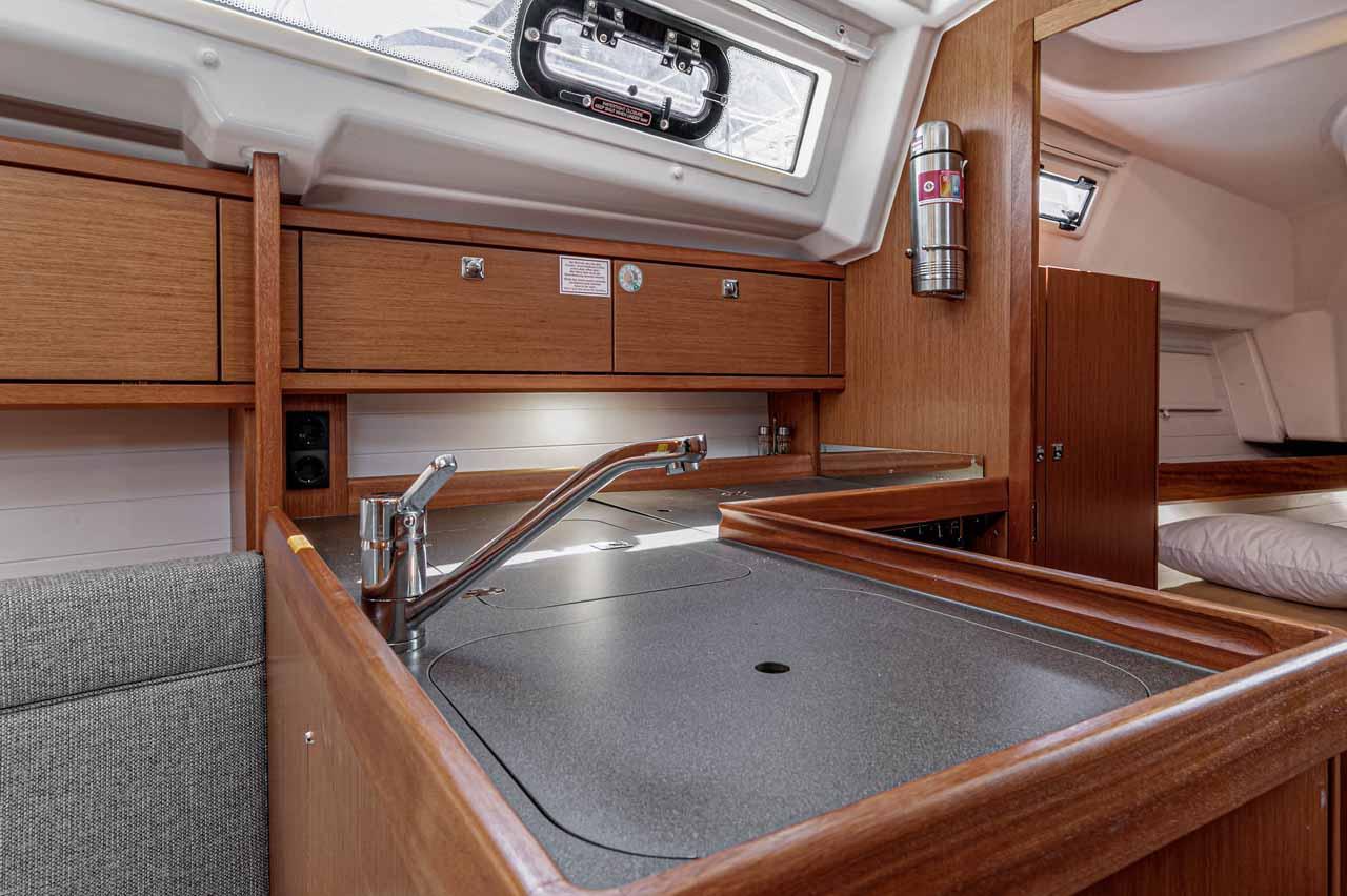 Bavaria Cruiser 34, picture 14