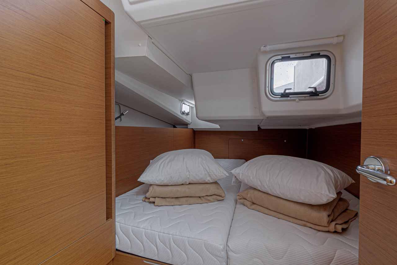 Sun Odyssey 440 - 4 cab., picture 15