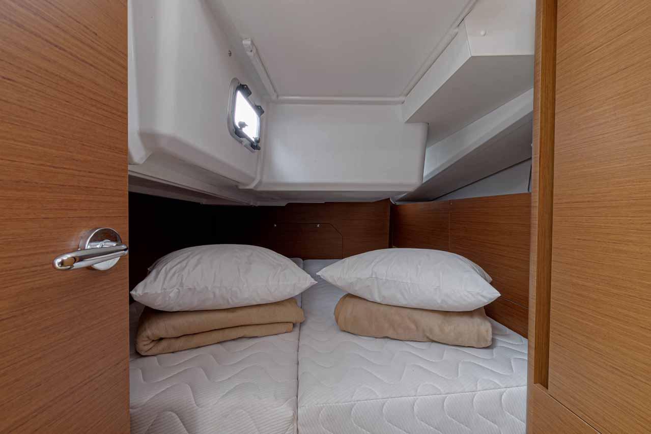 Sun Odyssey 440 - 4 cab., picture 16