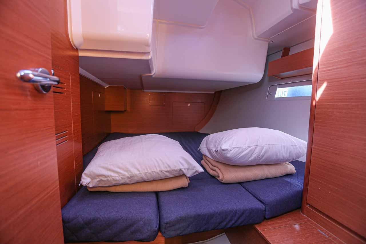 Dufour 412, picture 12