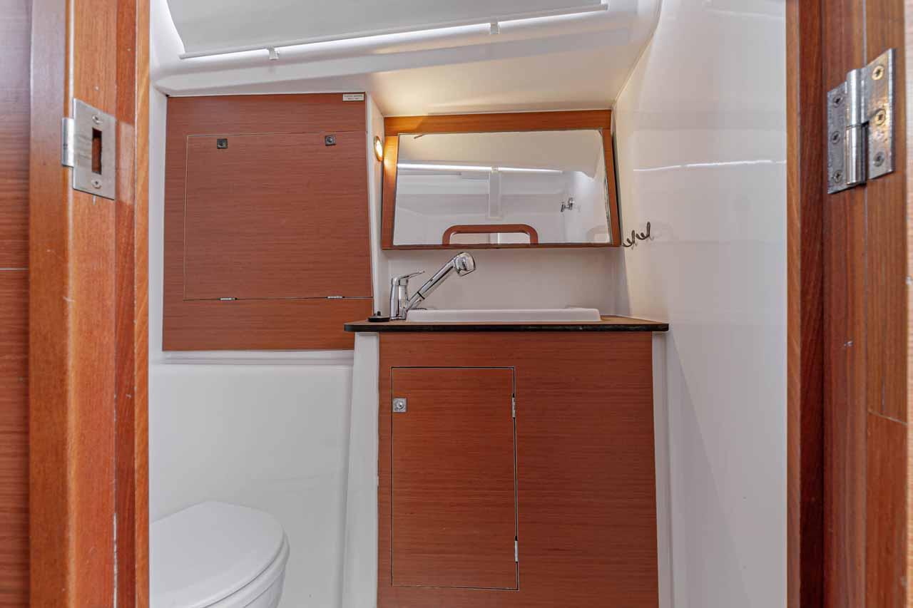 Dufour 382 GL, picture 17