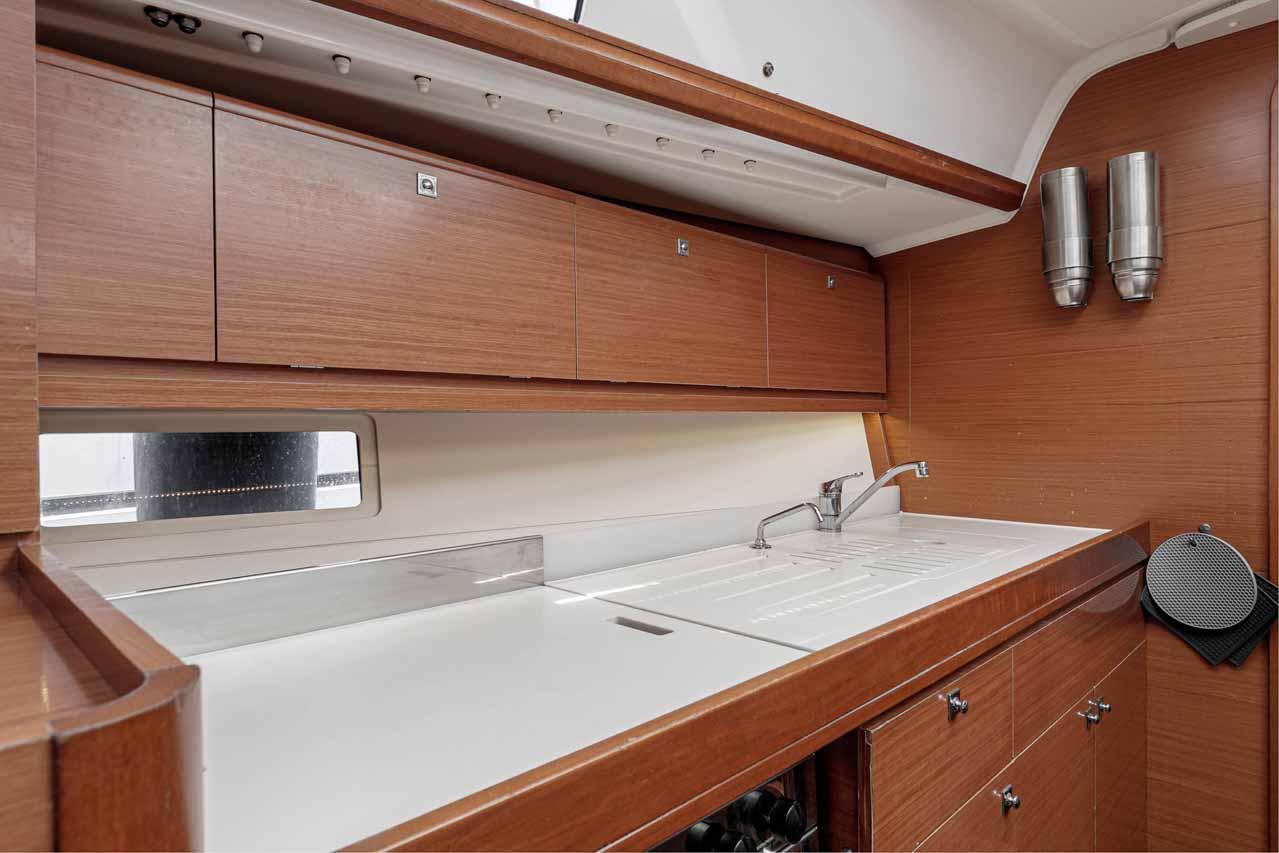 Dufour 382 GL, picture 11