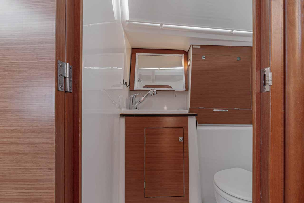 Dufour 382 GL, picture 16