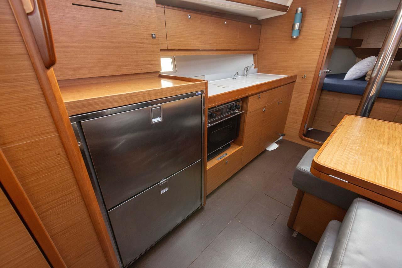 Dufour 382 GL, picture 9