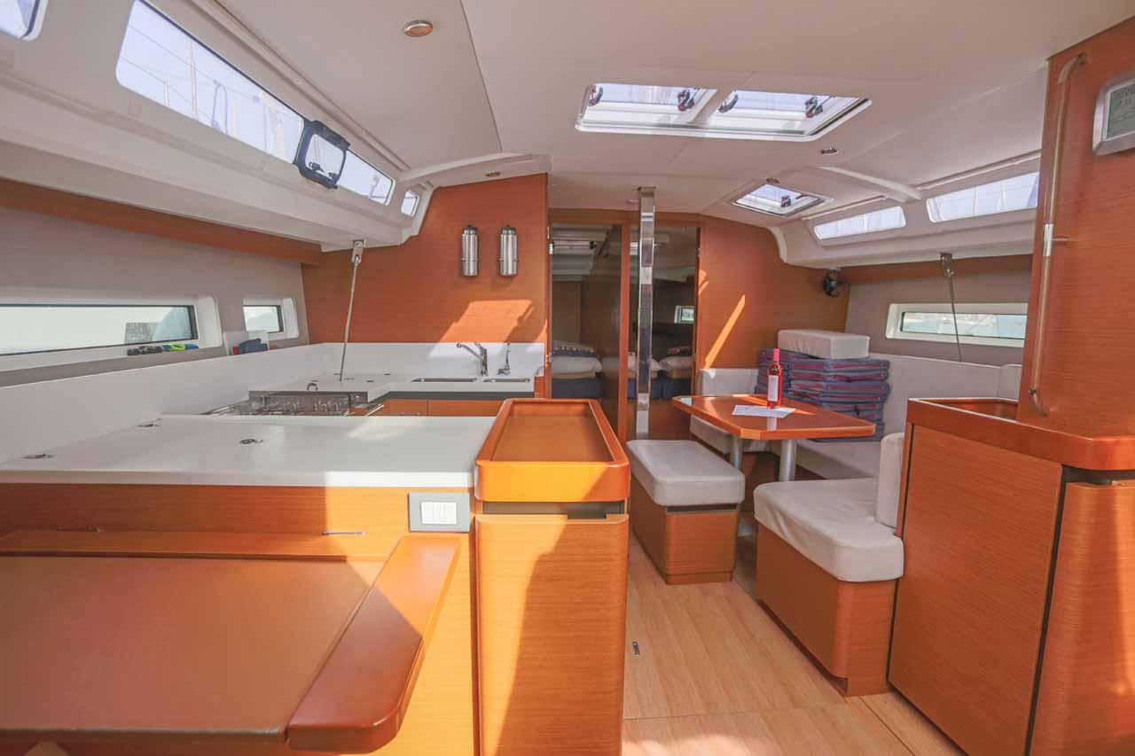 Sun Odyssey 440 - 4 cab., picture 8