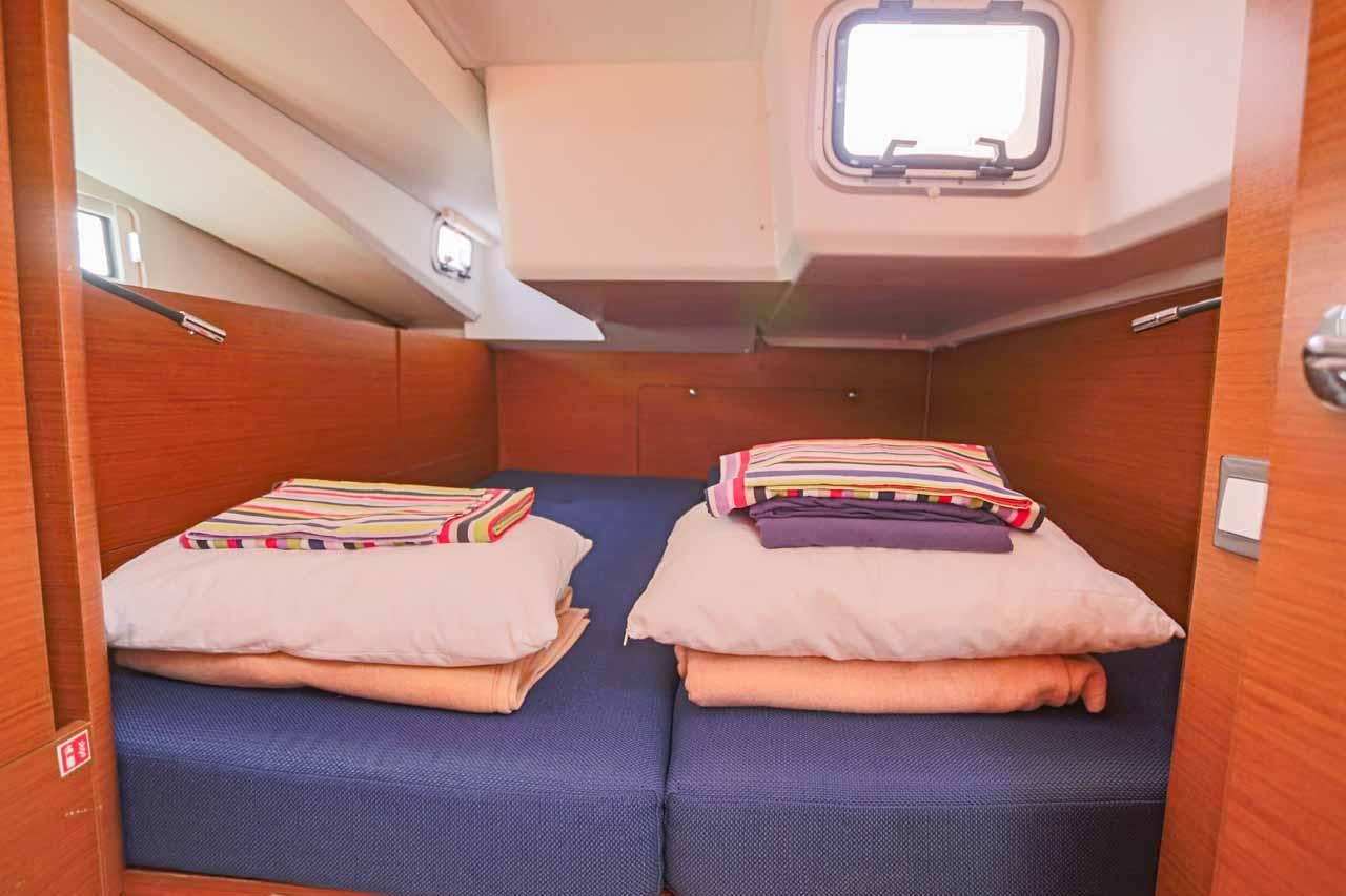Sun Odyssey 440 - 4 cab., picture 14