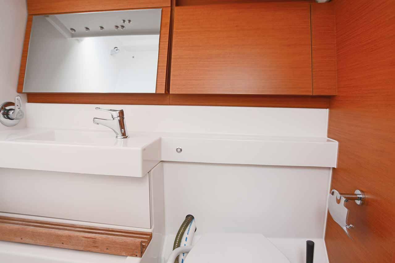 Sun Odyssey 440 - 4 cab., picture 16